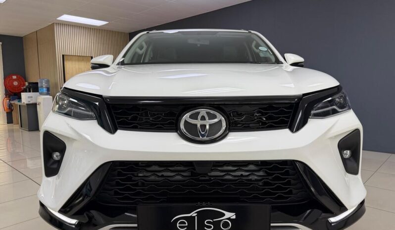 
								2025 Toyota Fortuner 2.4GD-6 R/B Auto full									