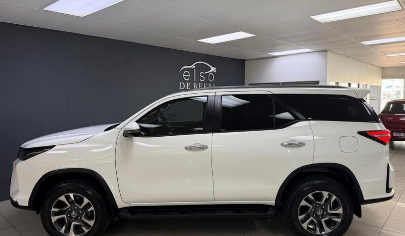 
								2025 Toyota Fortuner 2.4GD-6 R/B Auto full									