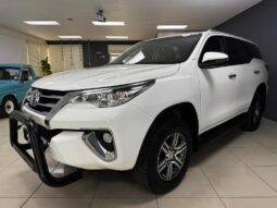 
										2019 Toyota Fortuner 2.4GD-6 R/B Auto full									