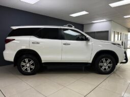
										2019 Toyota Fortuner 2.4GD-6 R/B Auto full									
