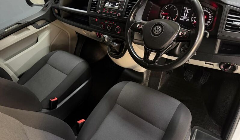 
								2020 Volkswagen T6 Transporter Crewbus 2.0 TDI Lwb (10 Seat) full									