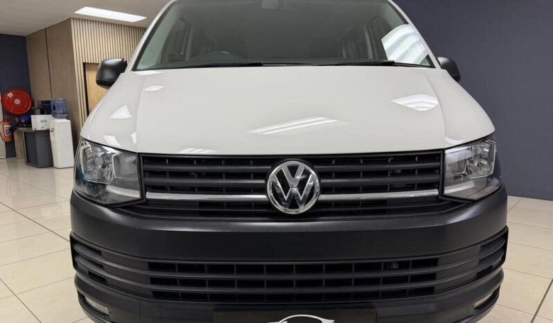 
								2020 Volkswagen T6 Transporter Crewbus 2.0 TDI Lwb (10 Seat) full									