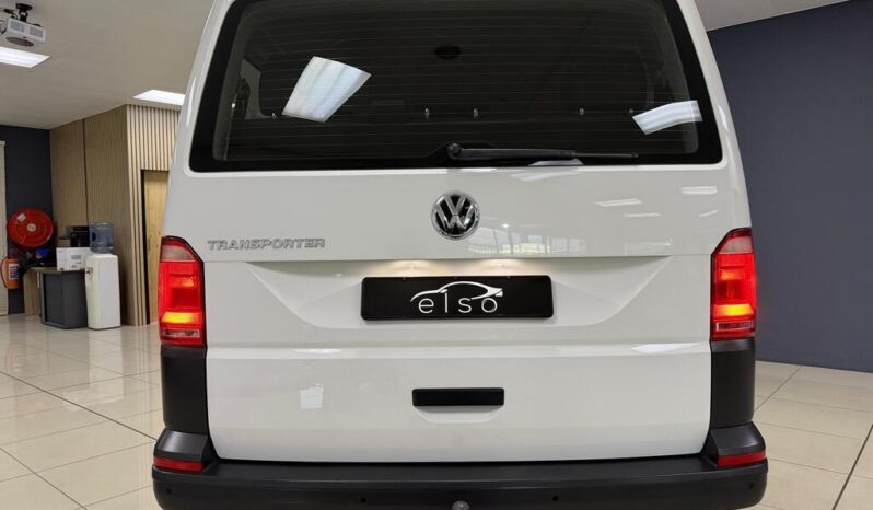 
								2020 Volkswagen T6 Transporter Crewbus 2.0 TDI Lwb (10 Seat) full									