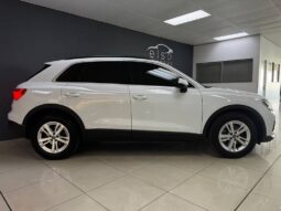 
										2019 Audi Q3 35 TFSI S Tronic full									
