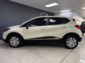 2017 Renault Captur 900T Expression 5dr (66kw)