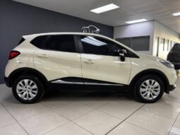 
										2017 Renault Captur 900T Expression 5dr (66kw) full									