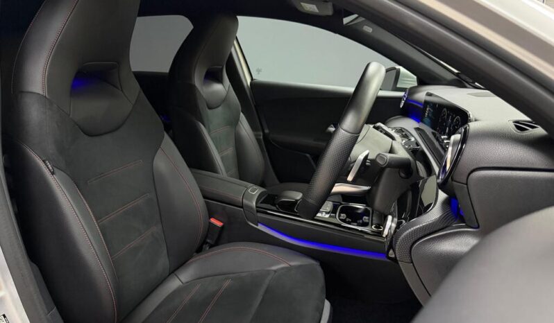 
								2019 Mercedes-Benz A 200 Auto full									