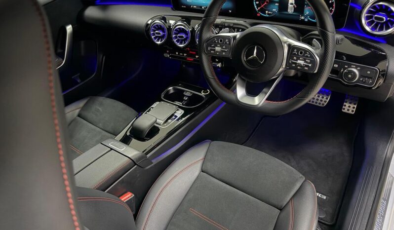 
								2019 Mercedes-Benz A 200 Auto full									