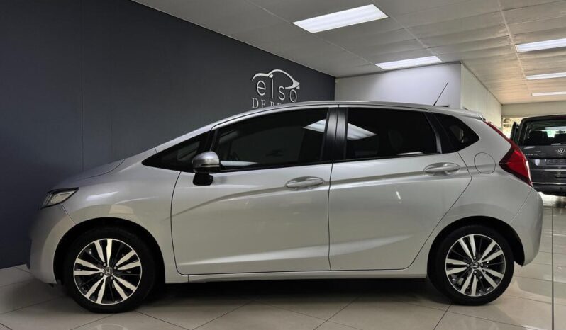 
								2016 Honda Jazz 1.5 Dynamic full									
