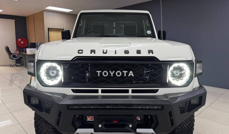 
								2025 Toyota Land Cruiser 79 2.8 GD-6 P/U S/C Auto full									