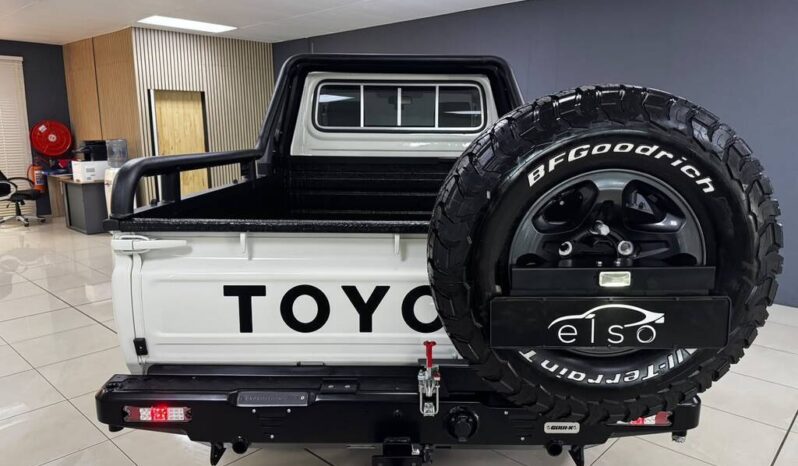 
								2025 Toyota Land Cruiser 79 2.8 GD-6 P/U S/C Auto full									