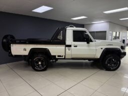 
										2025 Toyota Land Cruiser 79 2.8 GD-6 P/U S/C Auto full									