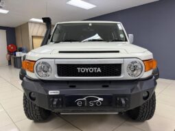 
										2017 Toyota Land Cruiser FJ 4.0 V6 Cruiser full									