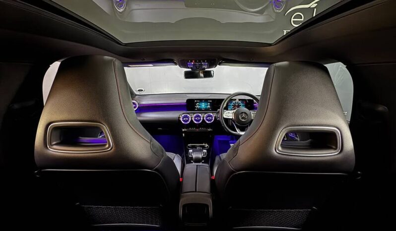 
								2020 Mercedes-Benz Cla200 Auto full									