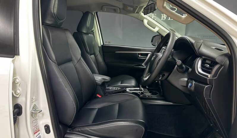 
								2025 Toyota Fortuner 2.4GD-6 4X4 Auto full									