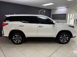 
										2025 Toyota Fortuner 2.4GD-6 4X4 Auto full									