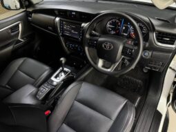 
										2025 Toyota Fortuner 2.4GD-6 4X4 Auto full									