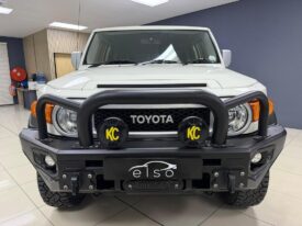 2020 Toyota Land Cruiser FJ 4.0 V6 Cruiser