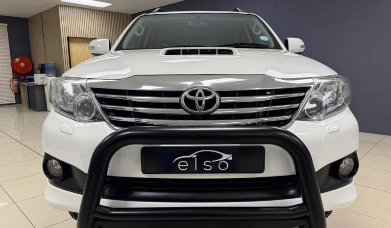 
								2014 Toyota Fortuner 3.0d-4d R/B Auto full									