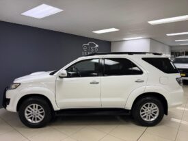 2014 Toyota Fortuner 3.0d-4d R/B Auto