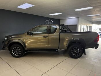 2022 Toyota Hilux 2.8 GD-6 Rb Legend 4X4 Auto P/U E/cab