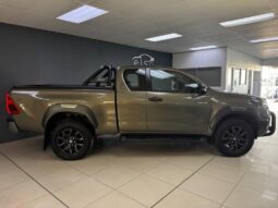 
										2022 Toyota Hilux 2.8 GD-6 Rb Legend 4X4 Auto P/U E/cab full									