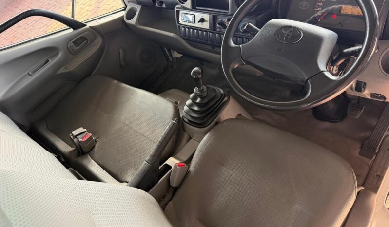 
								2019 Toyota Dyna 150 C/c full									