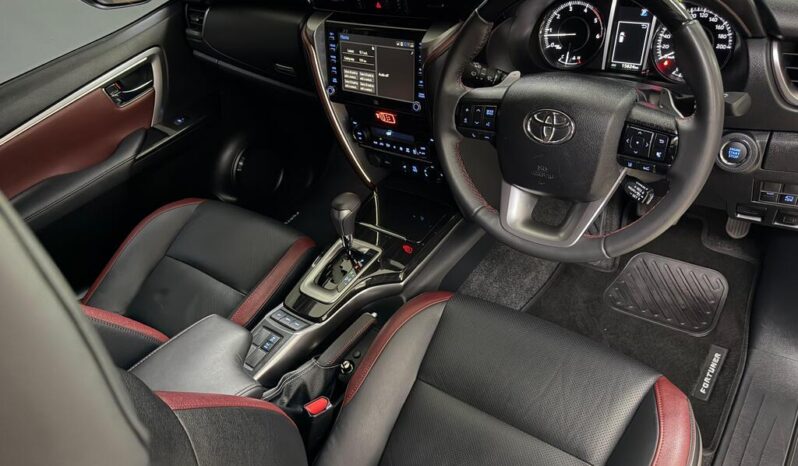 
								2024 Toyota Fortuner 2.8 GD-6 4X4 Vx Auto full									