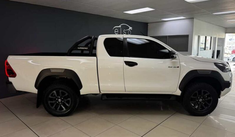 
								2023 Toyota Hilux 2.8 GD-6 Rb Legend 4X4 Auto P/U E/cab full									