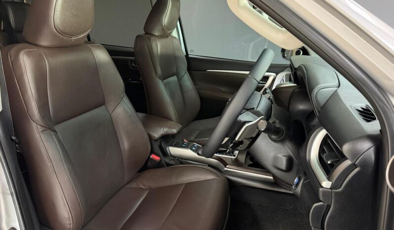 
								2018 Toyota Fortuner 2.8GD-6 R/B Auto full									