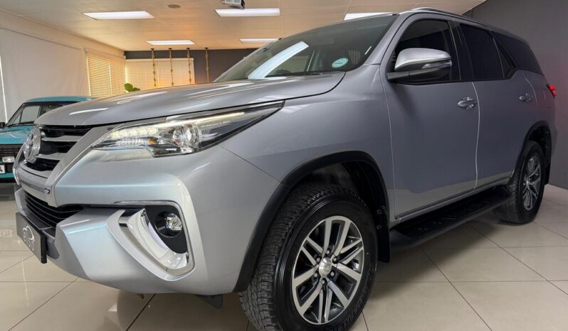 
								2018 Toyota Fortuner 2.8GD-6 R/B Auto full									