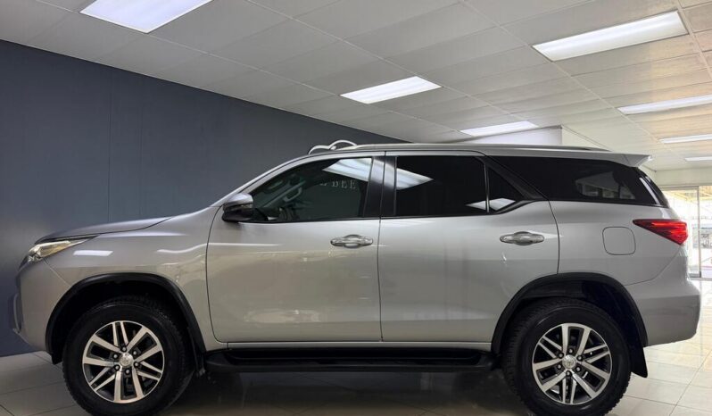 
								2018 Toyota Fortuner 2.8GD-6 R/B Auto full									