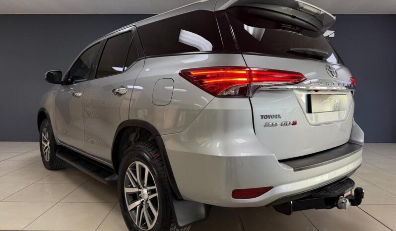 
								2018 Toyota Fortuner 2.8GD-6 R/B Auto full									