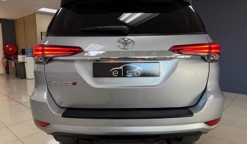 
								2018 Toyota Fortuner 2.8GD-6 R/B Auto full									