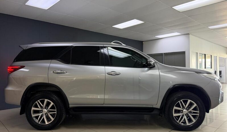 
								2018 Toyota Fortuner 2.8GD-6 R/B Auto full									