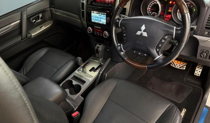
								2019 Mitsubishi Pajero 3.2 Di – Dc Gls Auto full									