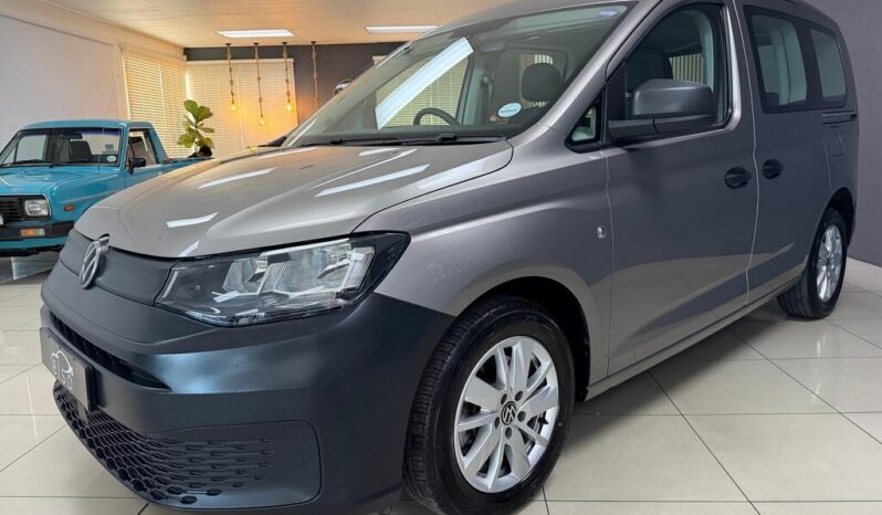 
								2023 Volkswagen Caddy Kombi 1.6i (7 Seat) full									