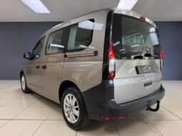 
										2023 Volkswagen Caddy Kombi 1.6i (7 Seat) full									