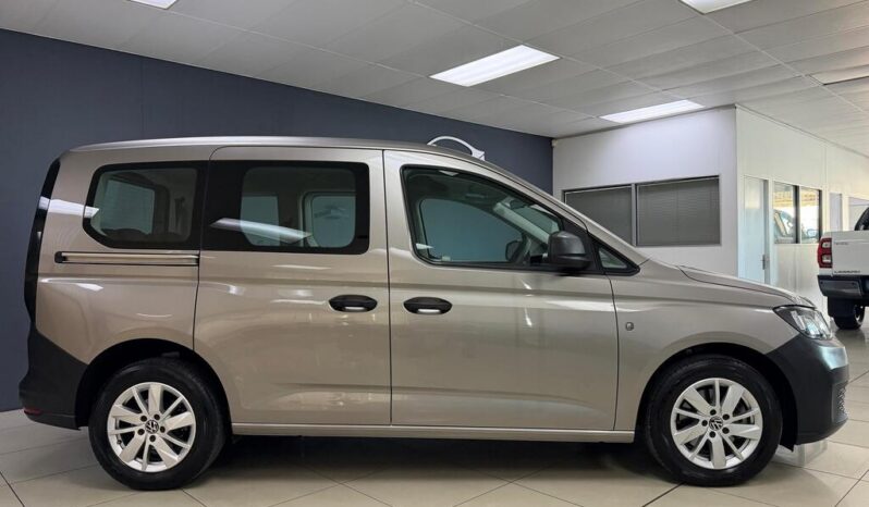 
								2023 Volkswagen Caddy Kombi 1.6i (7 Seat) full									